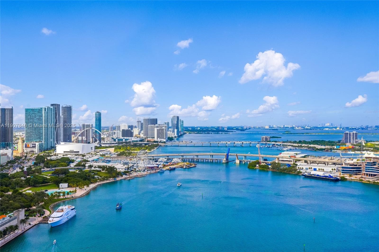 808 Brickell Key Dr # 3901, Miami FL 33131 — 67