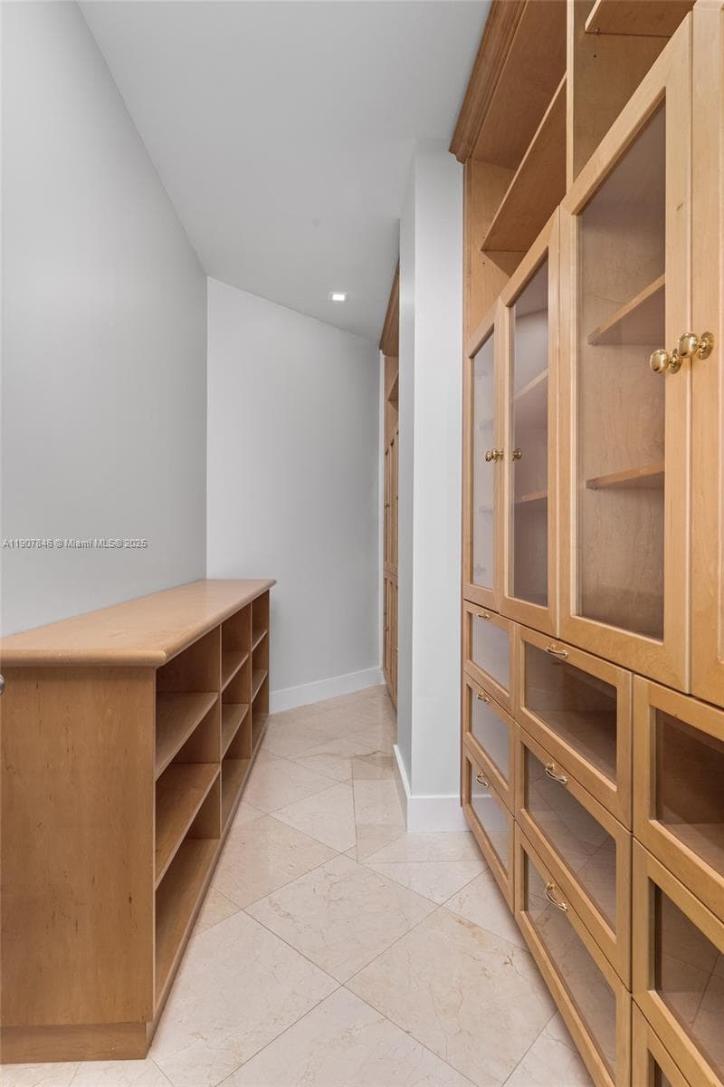 808 Brickell Key Dr # 3901, Miami FL 33131 — 33