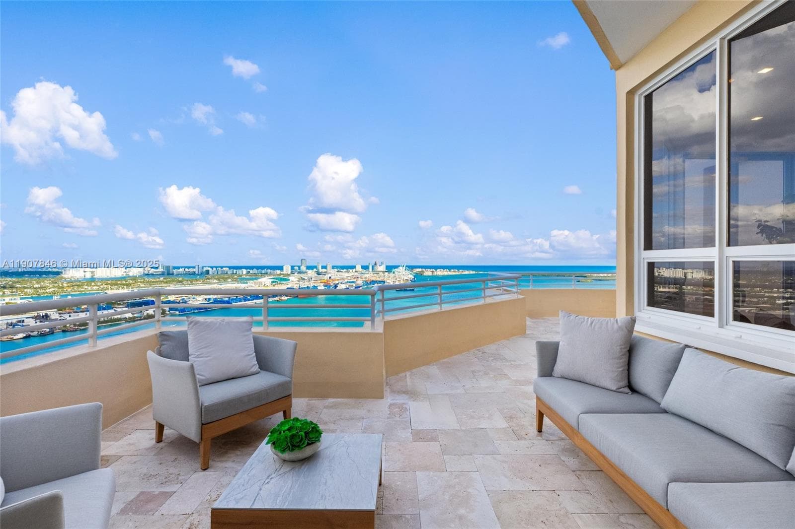 808 Brickell Key Dr # 3901, Miami FL 33131 — 44