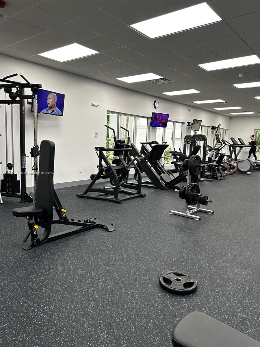 16909 N Bay Rd # 103, Sunny Isles Beach FL 33160 — 32