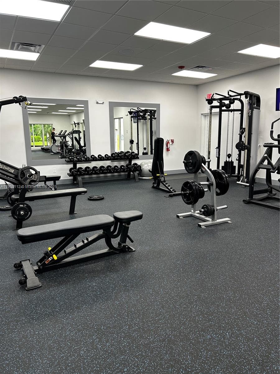 16909 N Bay Rd # 103, Sunny Isles Beach FL 33160 — 33