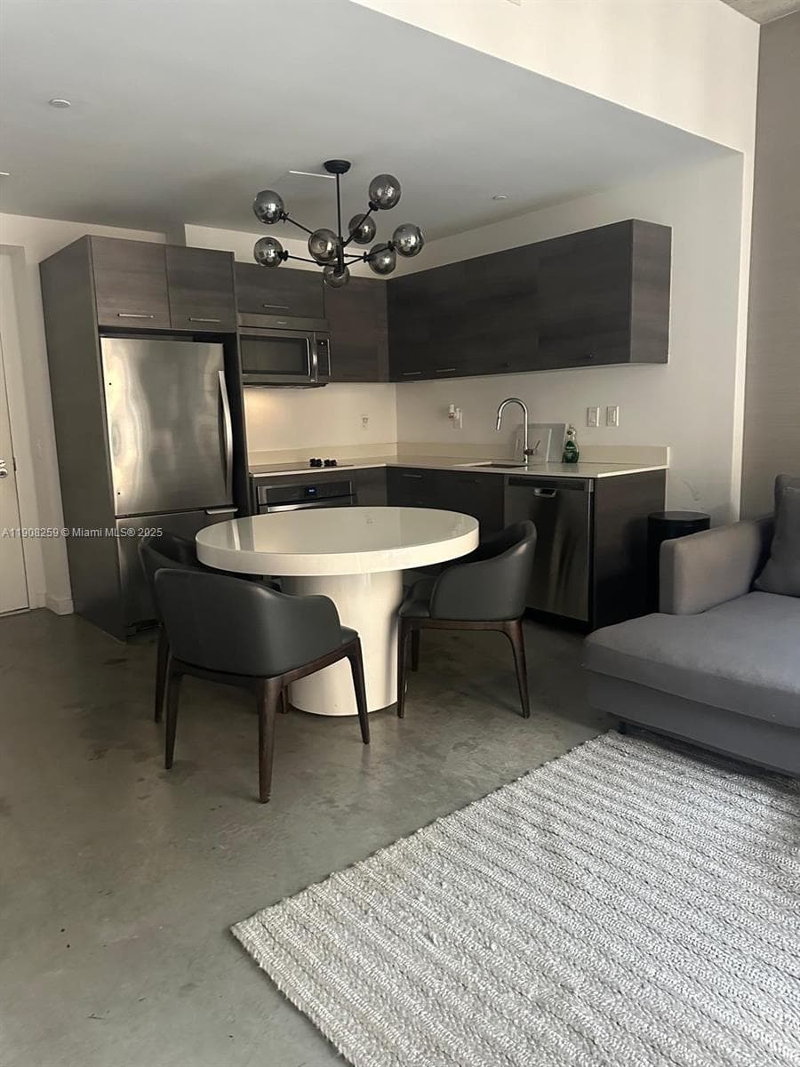 151 SE 1st St # 903, Miami FL 33131 — 2