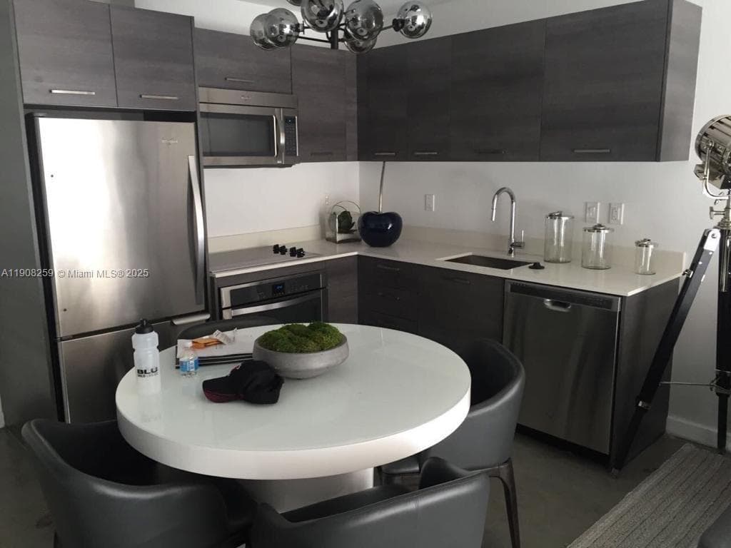 151 SE 1st St # 903, Miami FL 33131 — 5