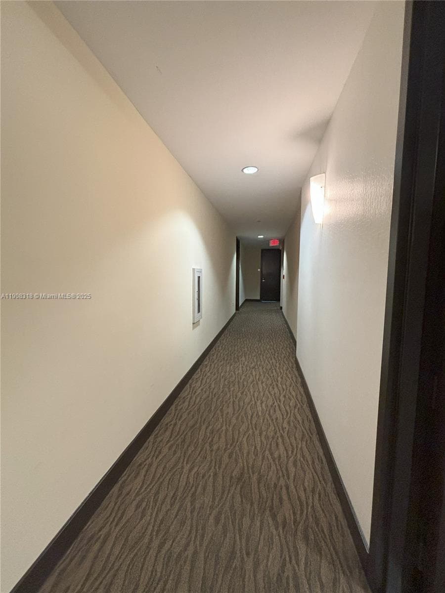 79 SW 12th St, Miami FL 33130 — 22
