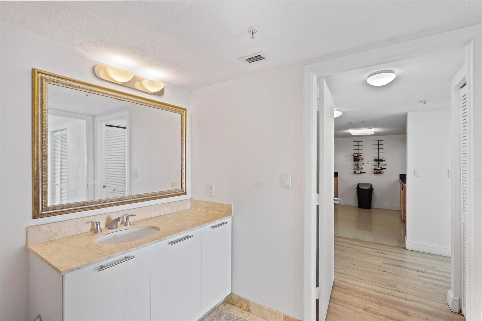 1800 N Bayshore Drive # 3802, Miami FL 33132 — 28