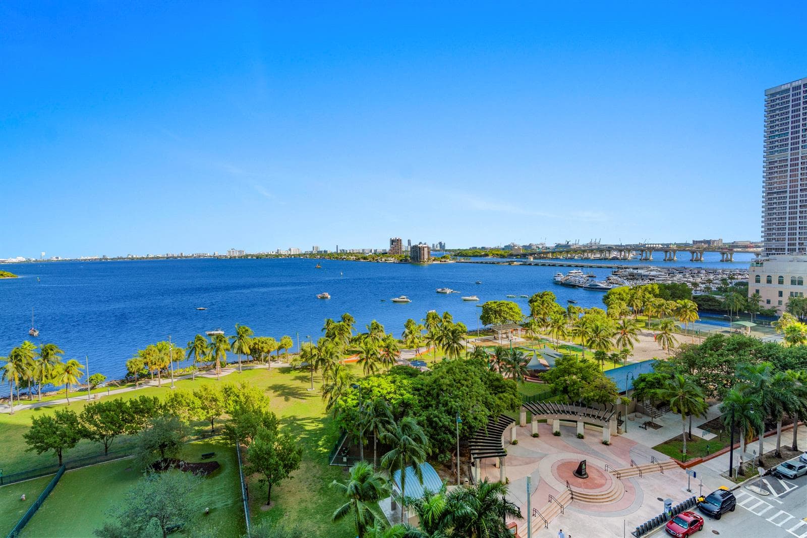 1800 N Bayshore Drive # 3802, Miami FL 33132 — 38