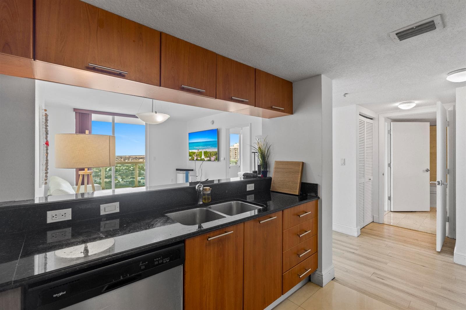 1800 N Bayshore Drive # 3802, Miami FL 33132 — 11