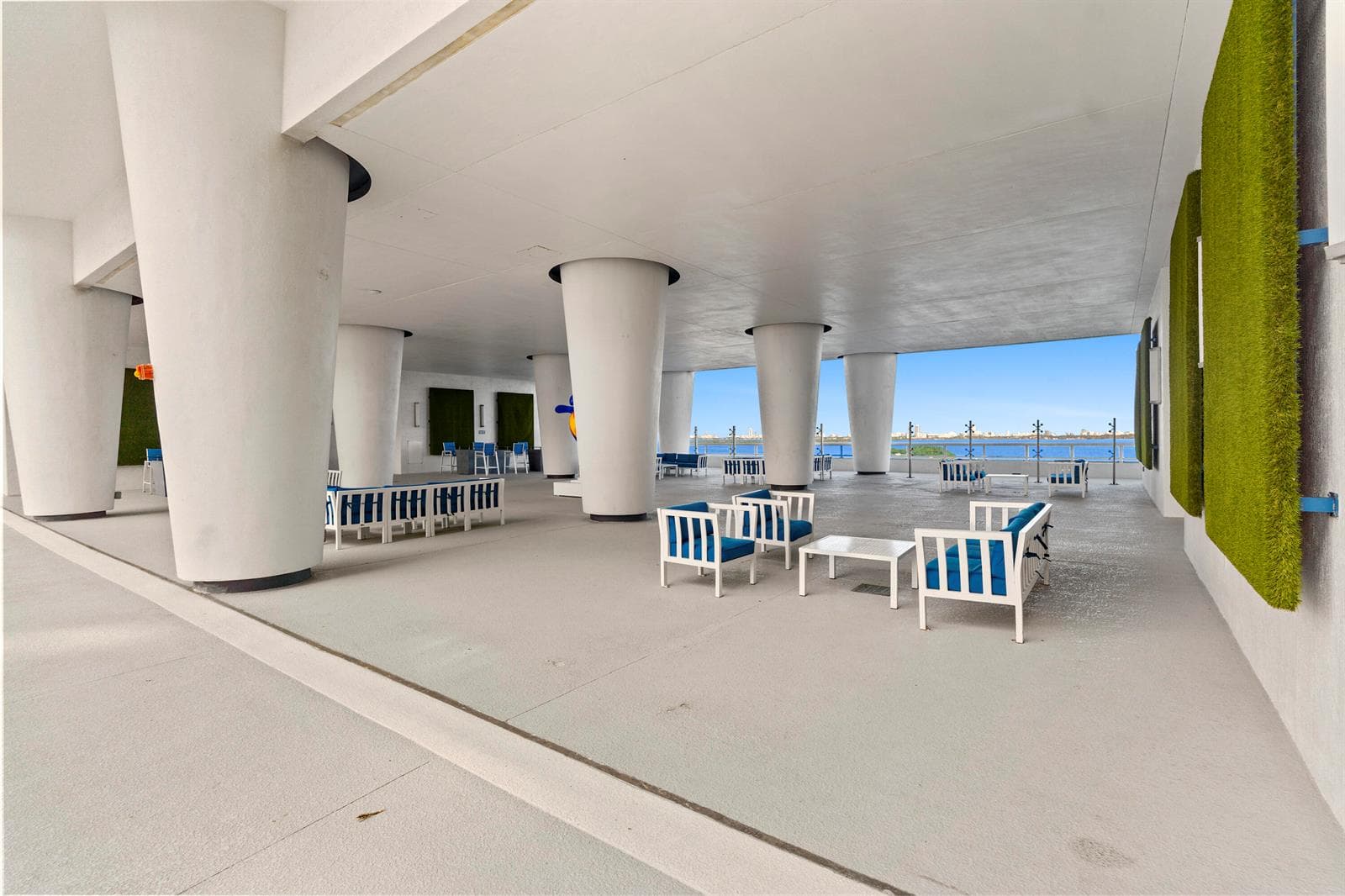 1800 N Bayshore Drive # 3802, Miami FL 33132 — 40