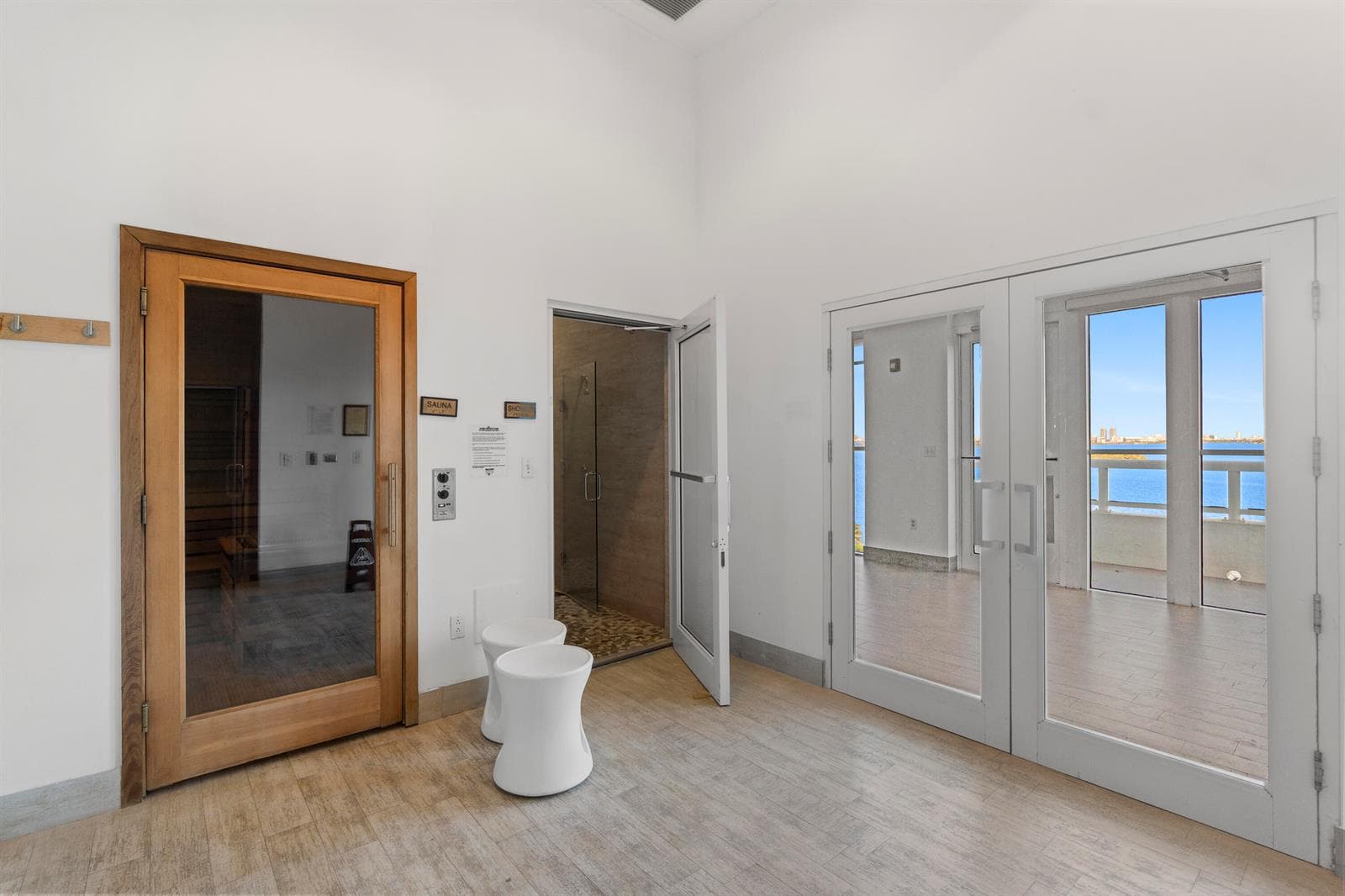 1800 N Bayshore Drive # 3802, Miami FL 33132 — 35