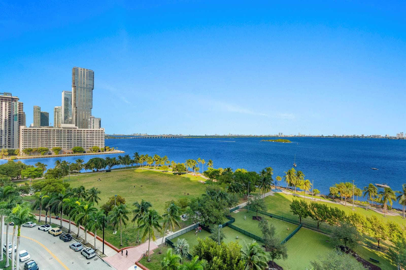 1800 N Bayshore Drive # 3802, Miami FL 33132 — 39