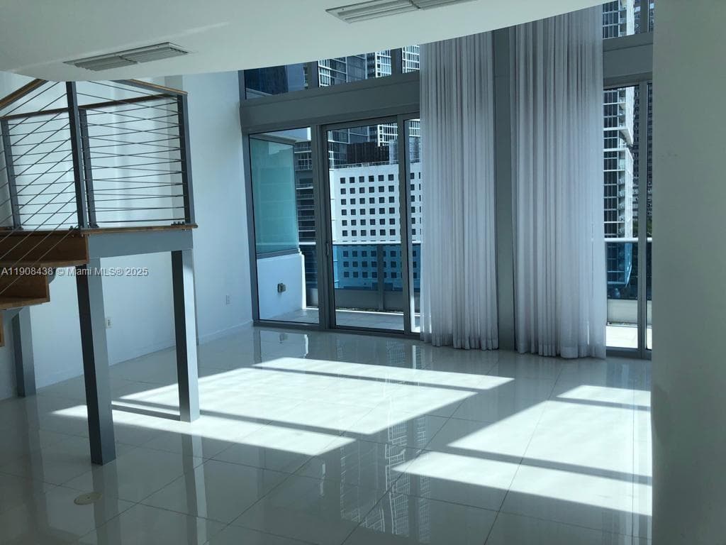 200 Biscayne Boulevard Way # 902, Miami FL 33131 — 3