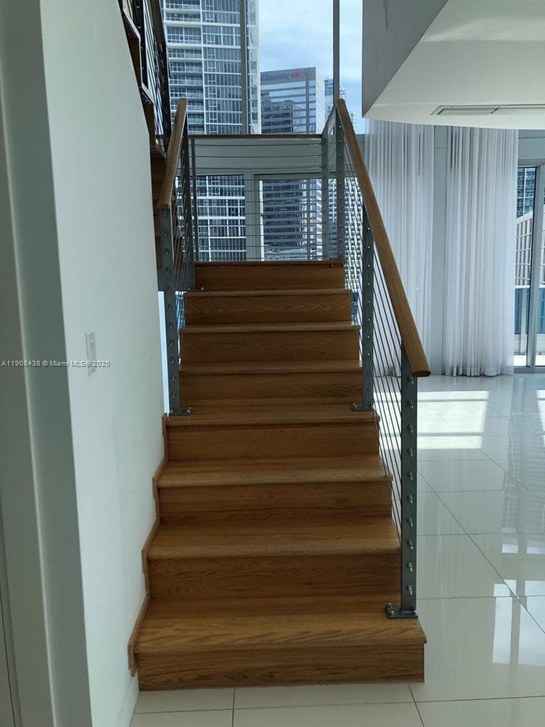 200 Biscayne Boulevard Way # 902, Miami FL 33131 — 24