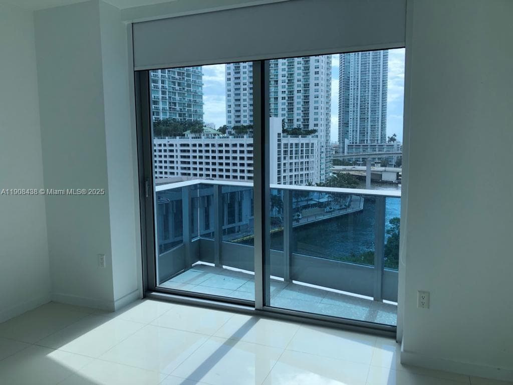 200 Biscayne Boulevard Way # 902, Miami FL 33131 — 18