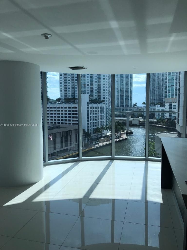 200 Biscayne Boulevard Way # 902, Miami FL 33131 — 15