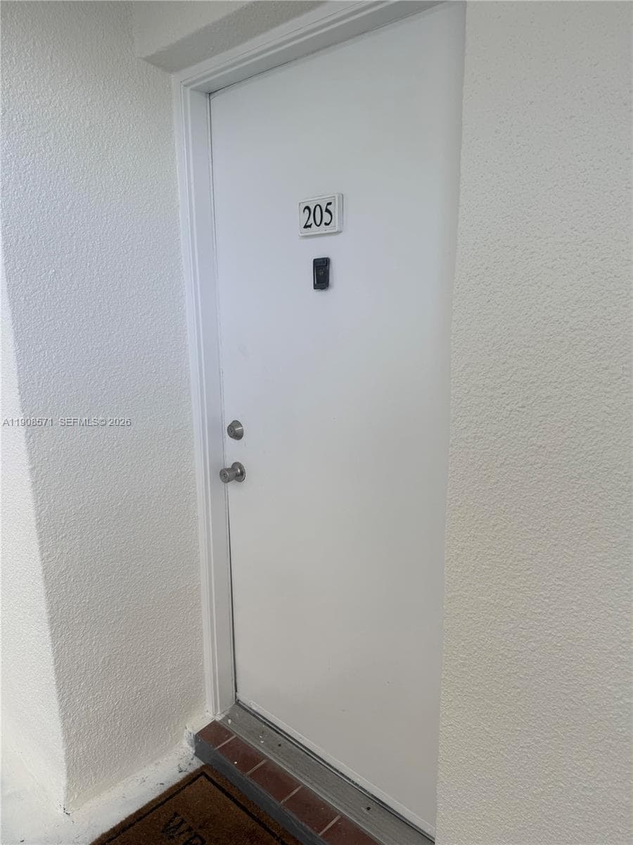 9735 Fontainebleau Blvd # G205, Miami FL 33172 — 7