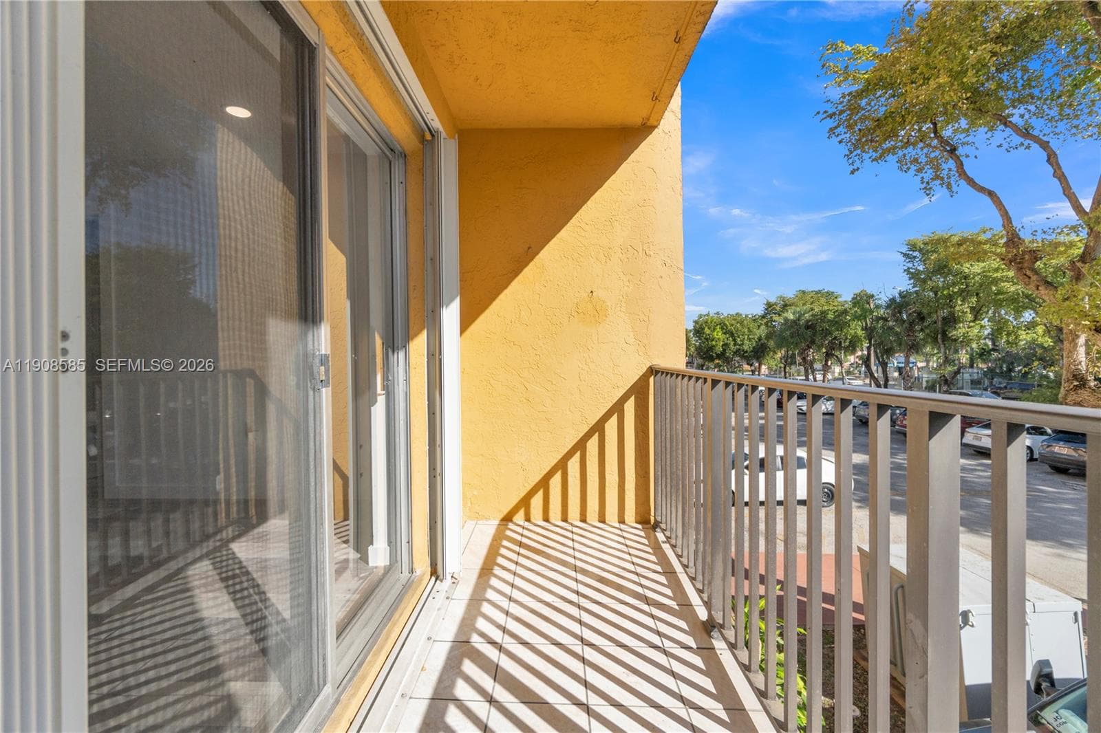 4709 NW 7th St # 9, Miami FL 33126 — 23