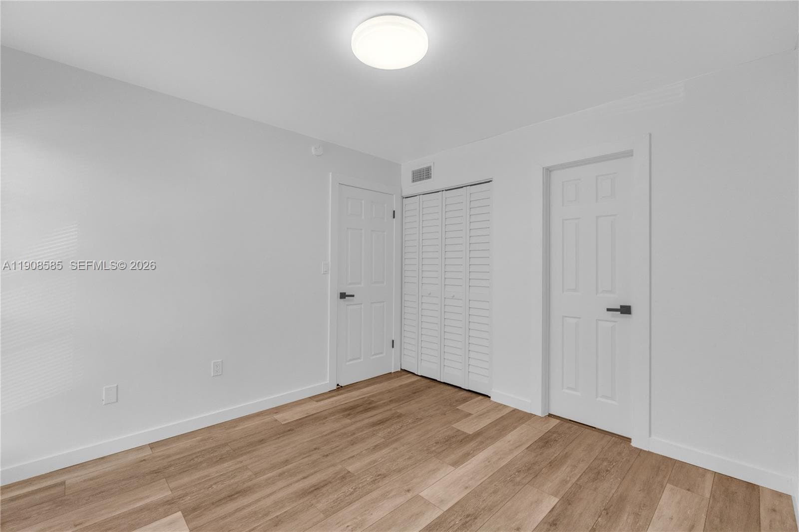 4709 NW 7th St # 9, Miami FL 33126 — 42