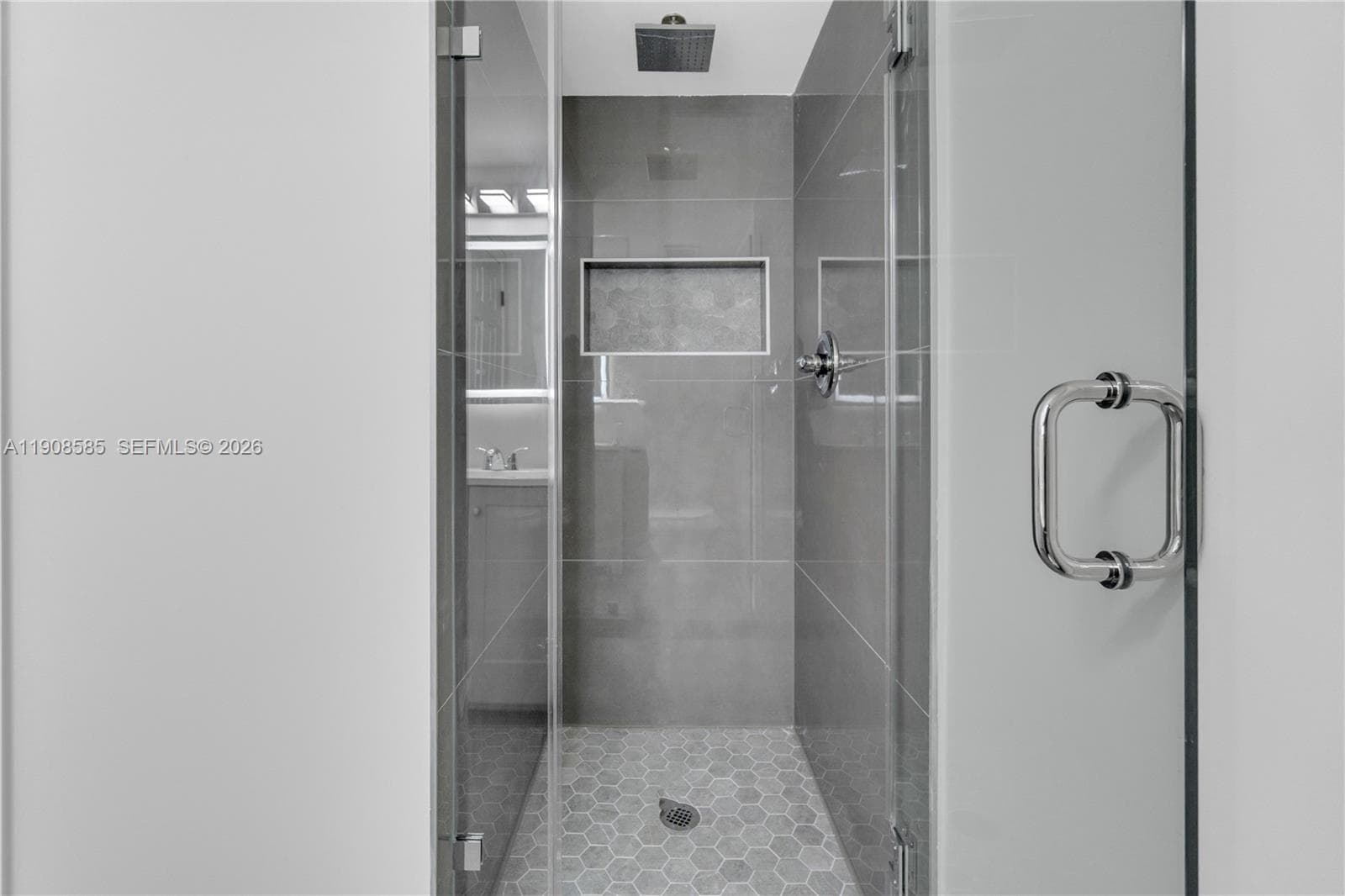 4709 NW 7th St # 9, Miami FL 33126 — 36
