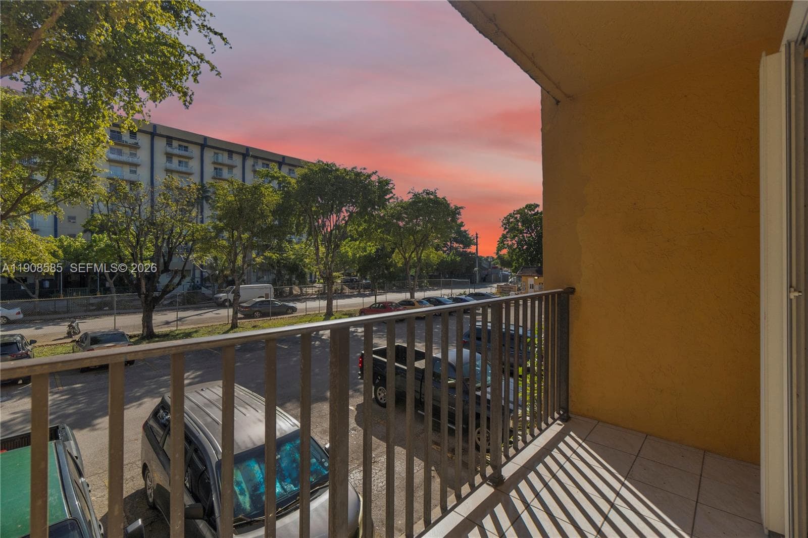 4709 NW 7th St # 9, Miami FL 33126 — 1