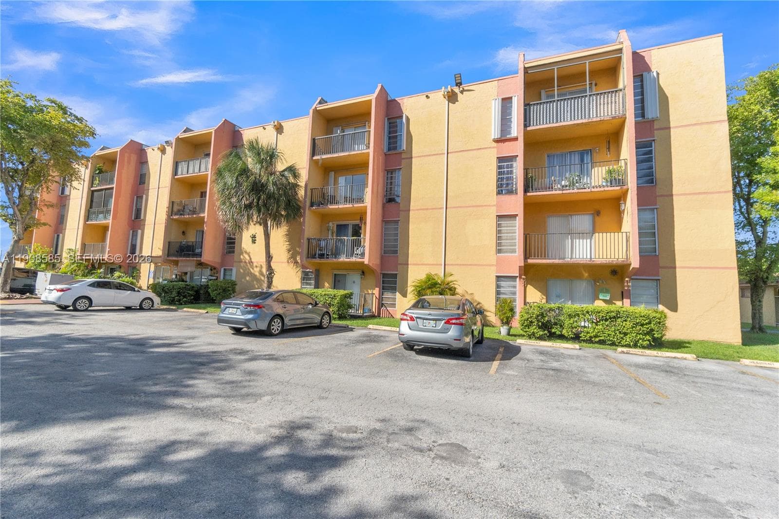 4709 NW 7th St # 9, Miami FL 33126 — 51