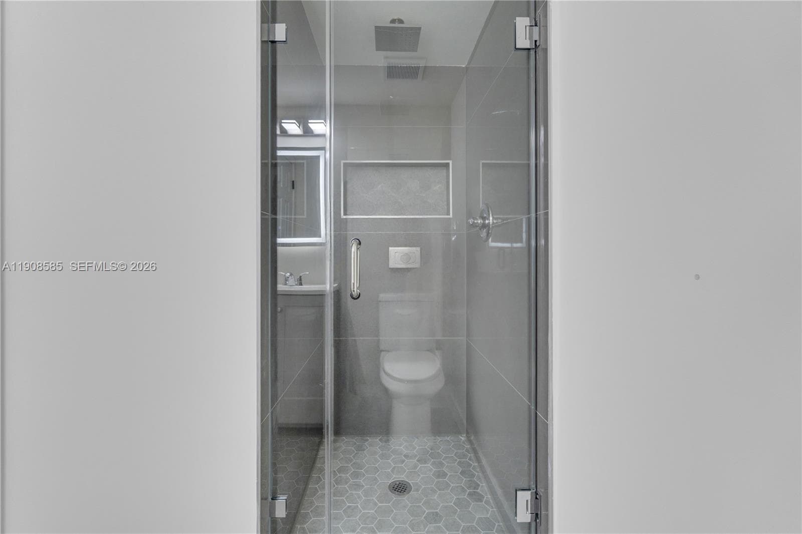 4709 NW 7th St # 9, Miami FL 33126 — 35