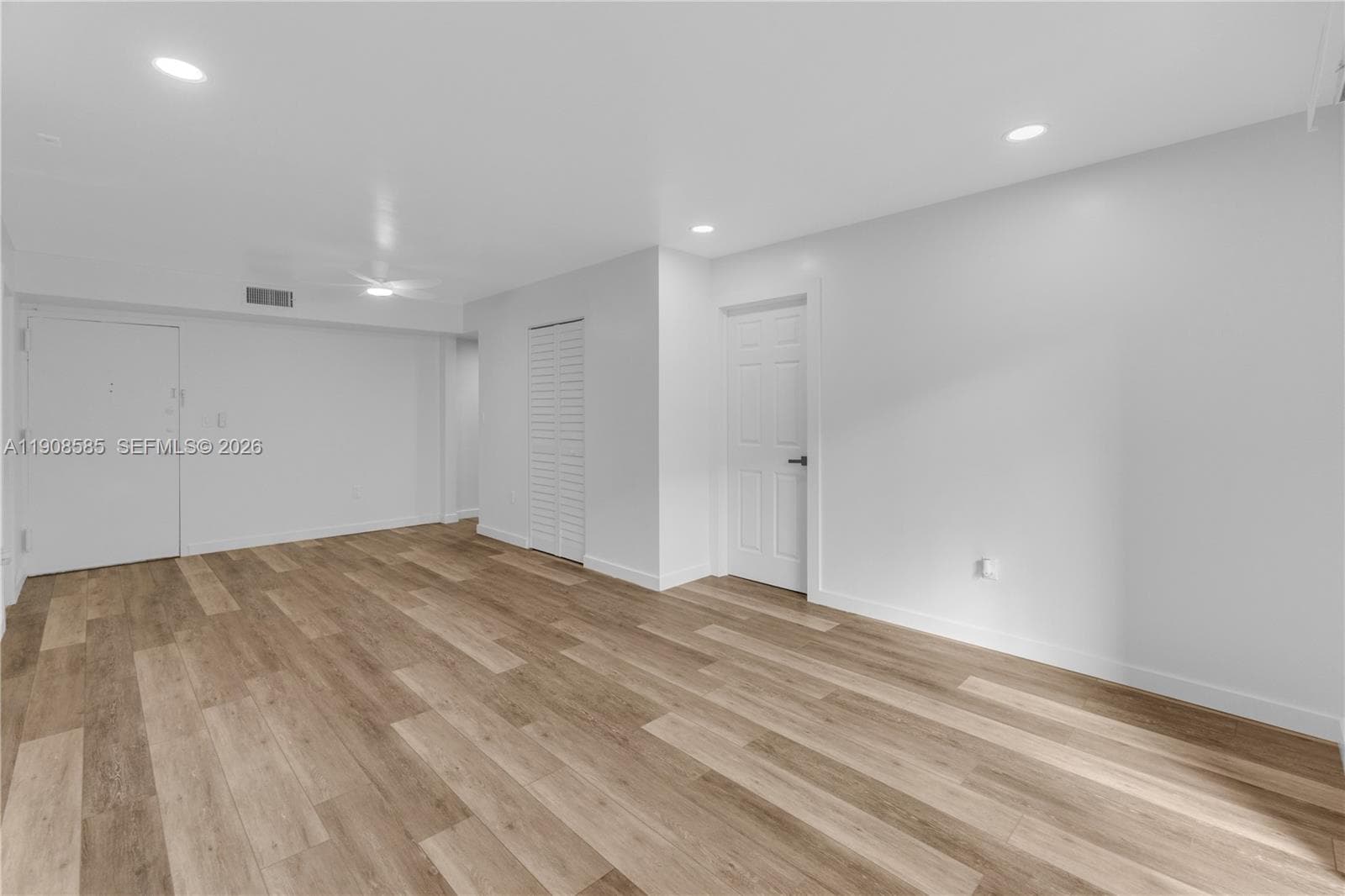 4709 NW 7th St # 9, Miami FL 33126 — 25