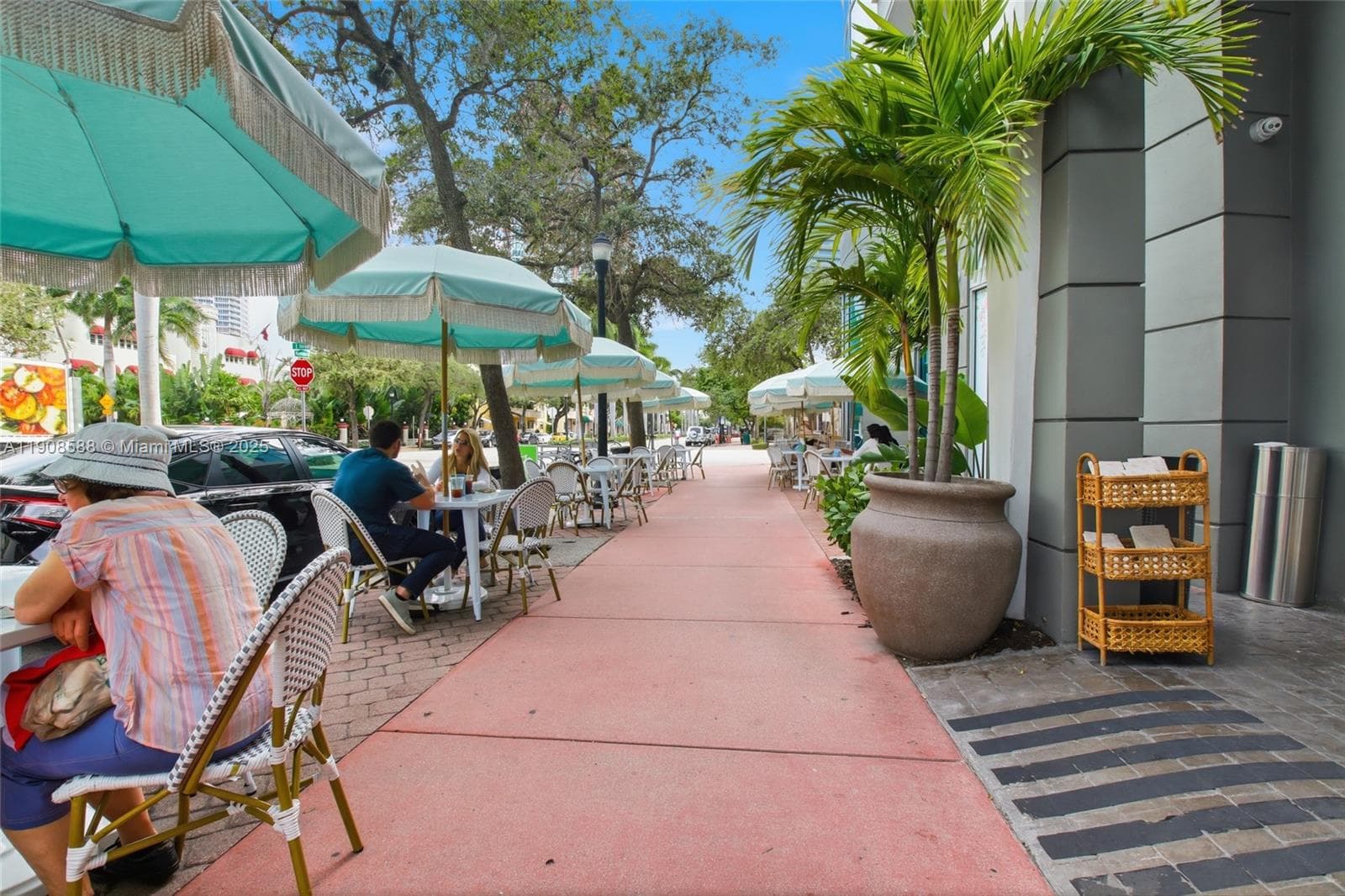 110 Washington Ave # 2420, Miami Beach FL 33139 — 27