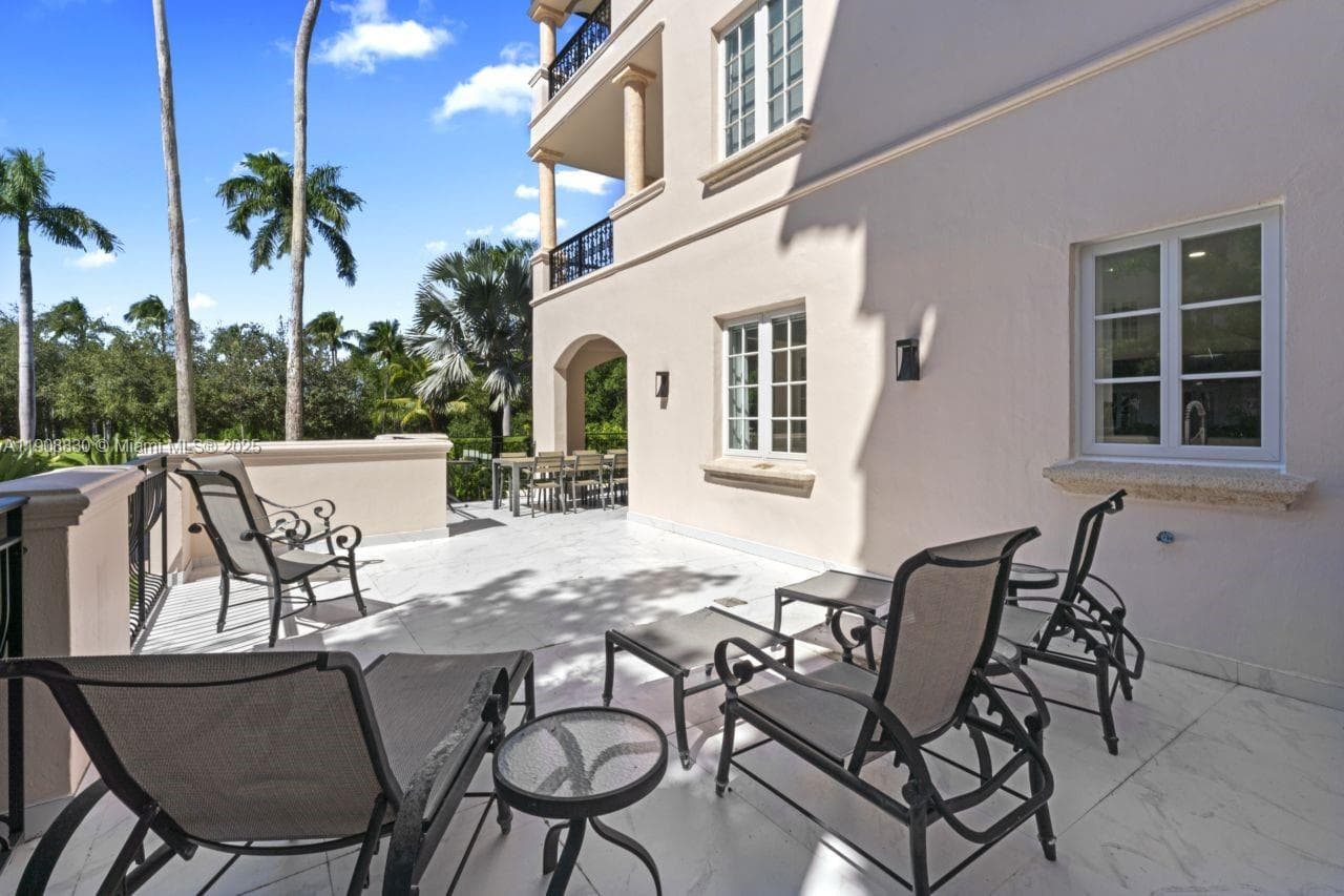 19217 Fisher Island Dr # 19217, Miami Beach FL 33109 — 36