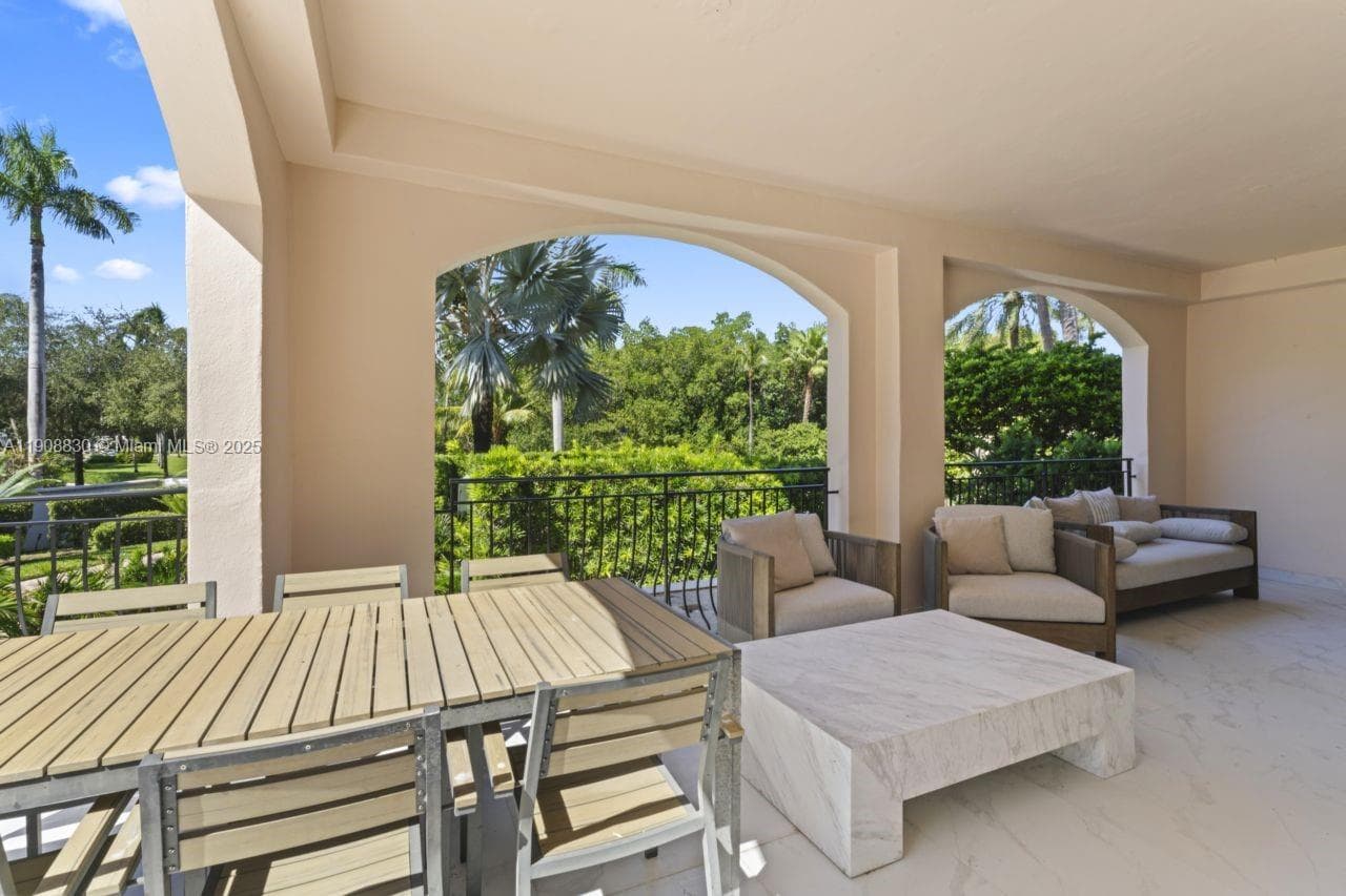 19217 Fisher Island Dr # 19217, Miami Beach FL 33109 — 32