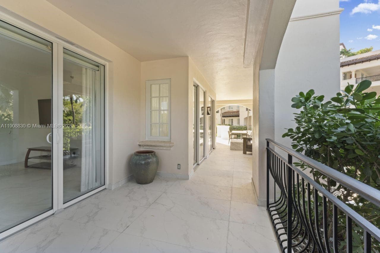 19217 Fisher Island Dr # 19217, Miami Beach FL 33109 — 30