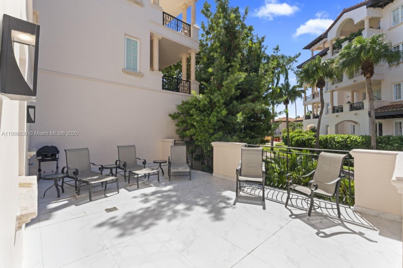 19217 Fisher Island Dr # 19217, Miami Beach FL 33109 — 34