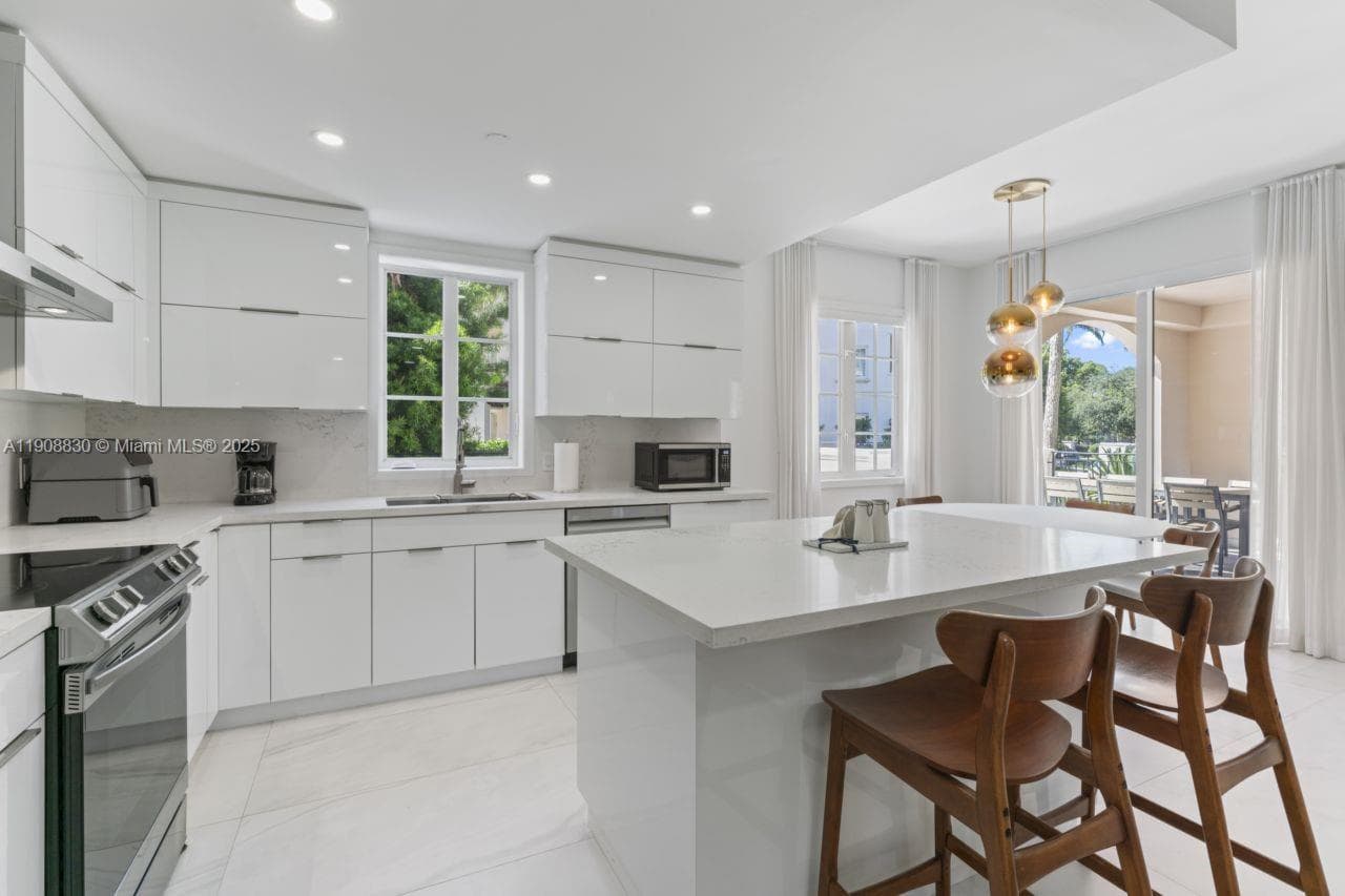 19217 Fisher Island Dr # 19217, Miami Beach FL 33109 — 14