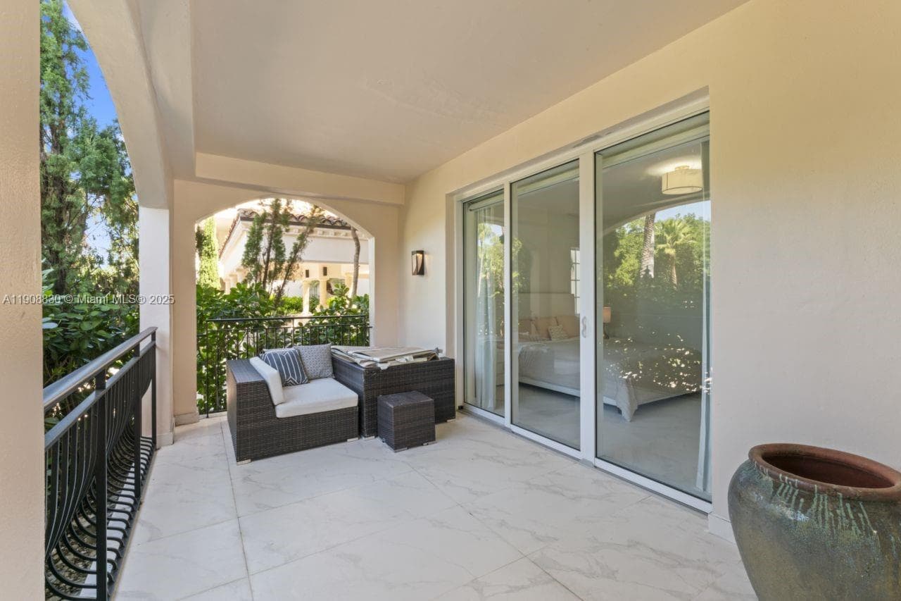 19217 Fisher Island Dr # 19217, Miami Beach FL 33109 — 29