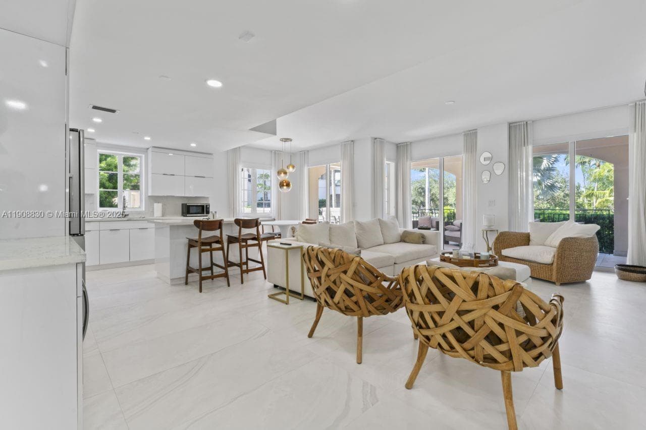 19217 Fisher Island Dr # 19217, Miami Beach FL 33109 — 4