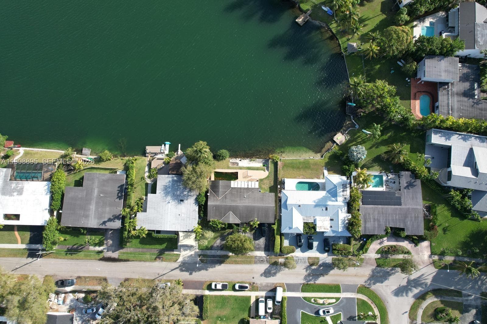 2010 NE 196th Ter, North Miami Beach FL 33179 — 6
