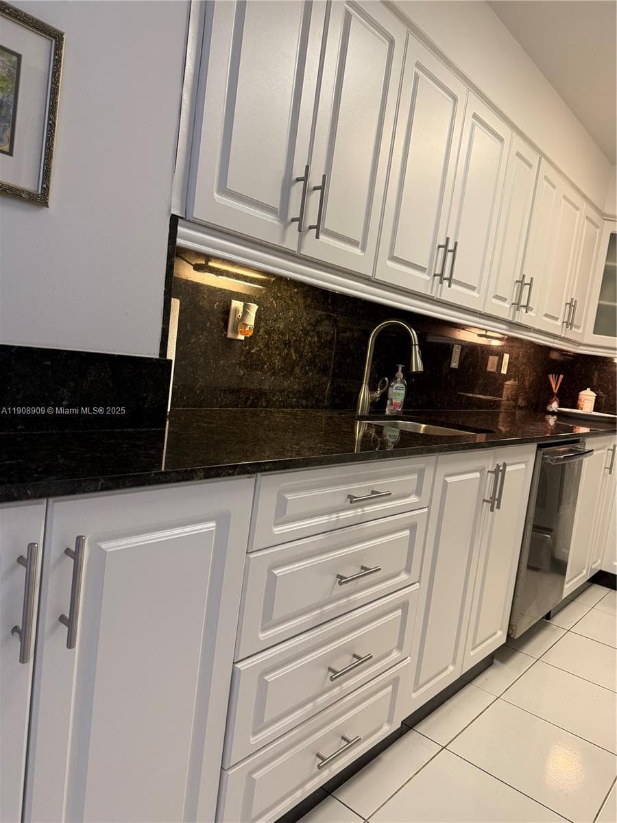 9511 Collins Ave # 1208, Surfside FL 33154 — 13