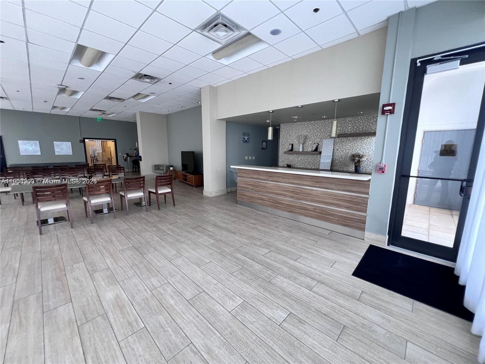 9511 Collins Ave # 1208, Surfside FL 33154 — 36