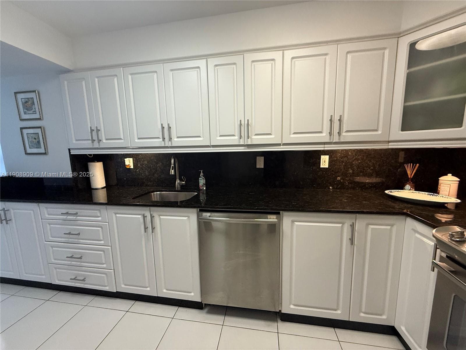 9511 Collins Ave # 1208, Surfside FL 33154 — 15