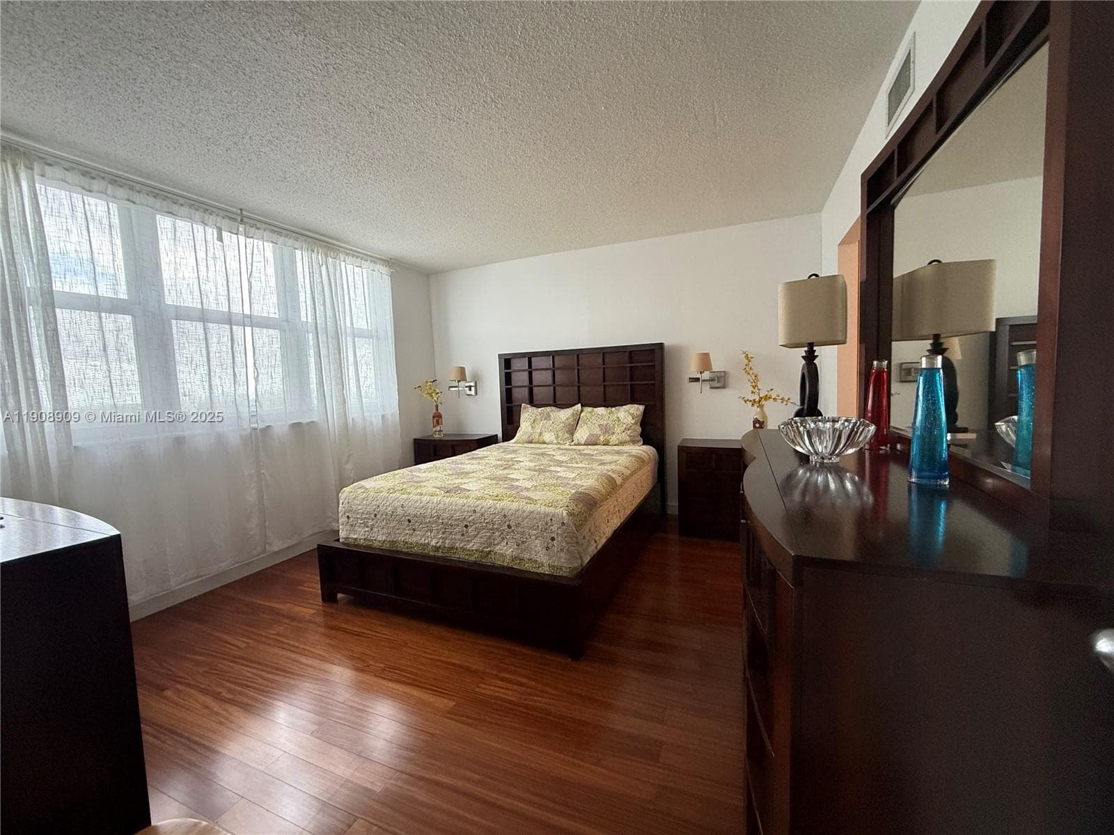 9511 Collins Ave # 1208, Surfside FL 33154 — 19