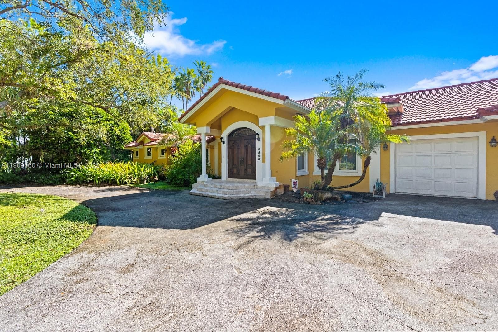 6500 SW 127th St, Pinecrest FL 33156 — 55