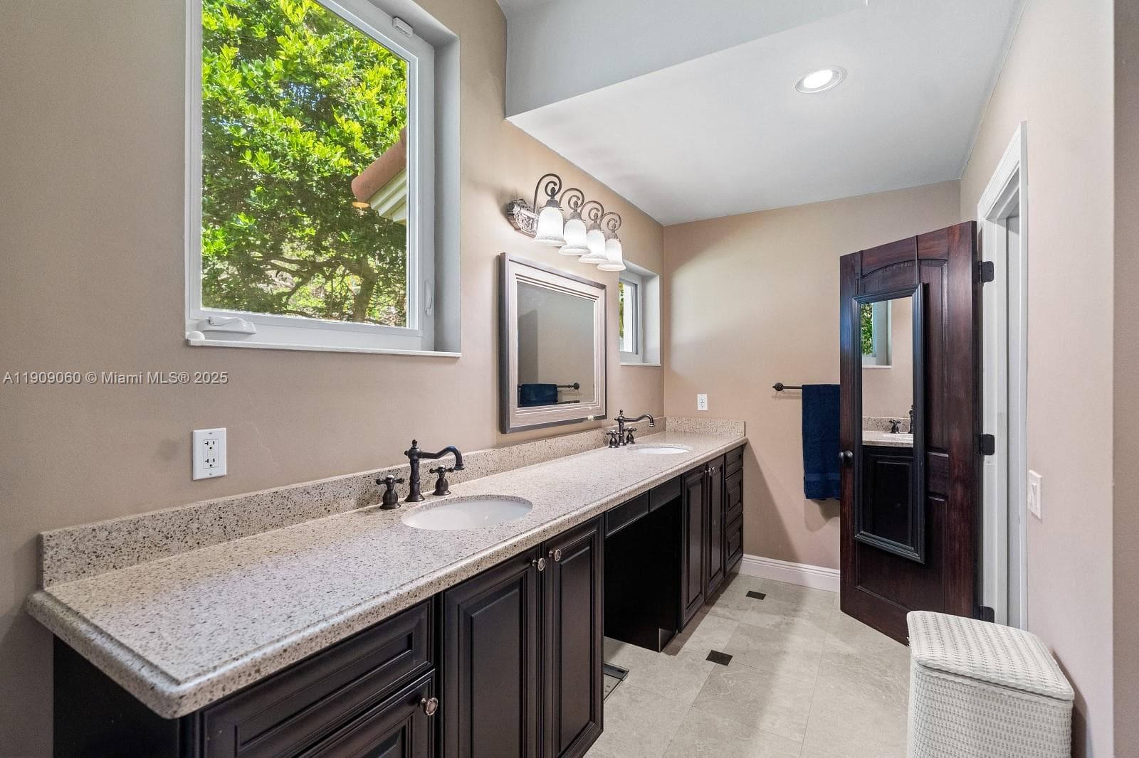 6500 SW 127th St, Pinecrest FL 33156 — 37