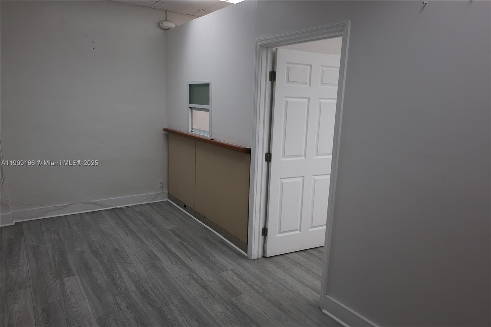 4634 NW 27th Ave, Miami FL 33142 — 6