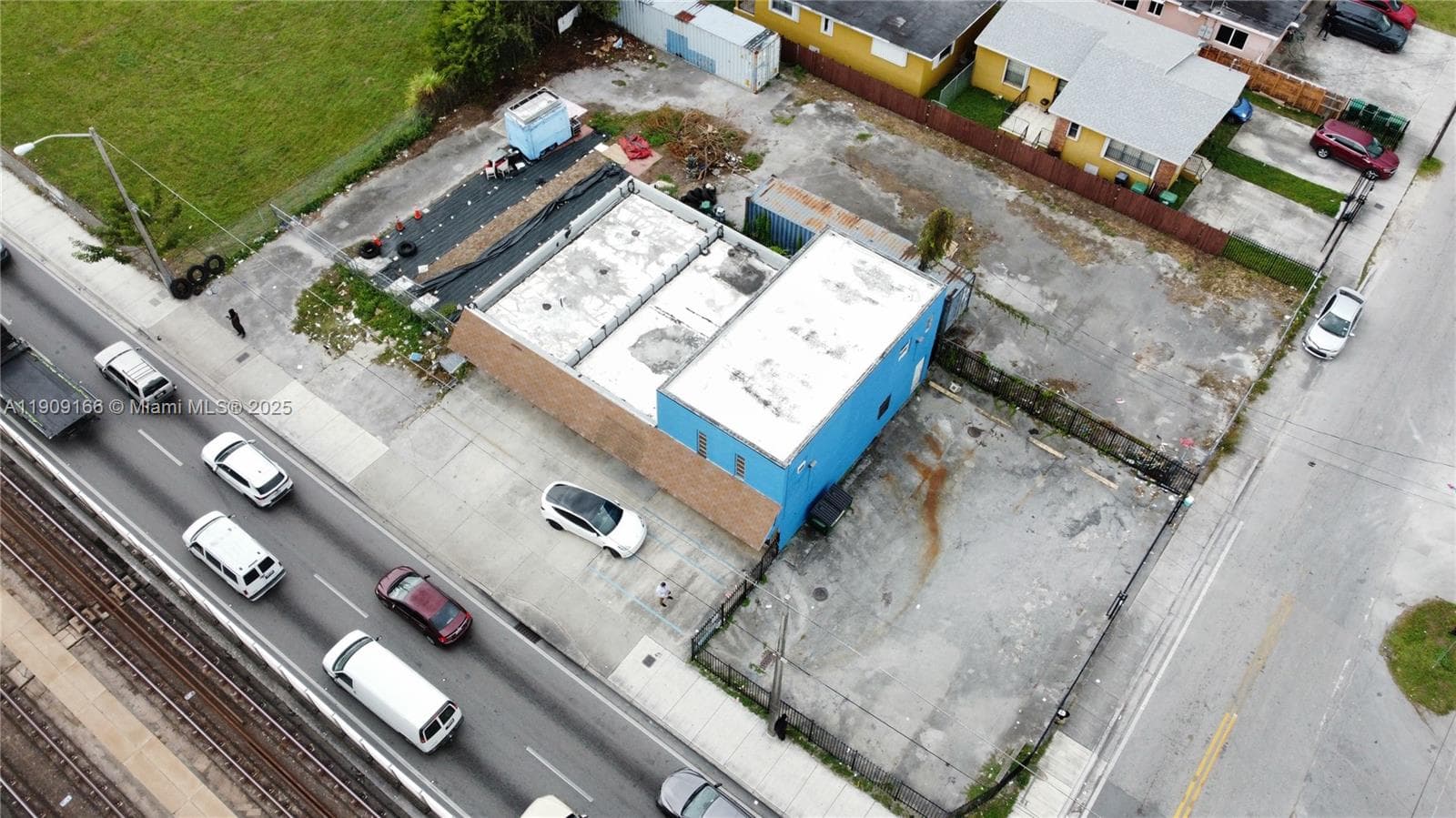 4634 NW 27th Ave, Miami FL 33142 — 26