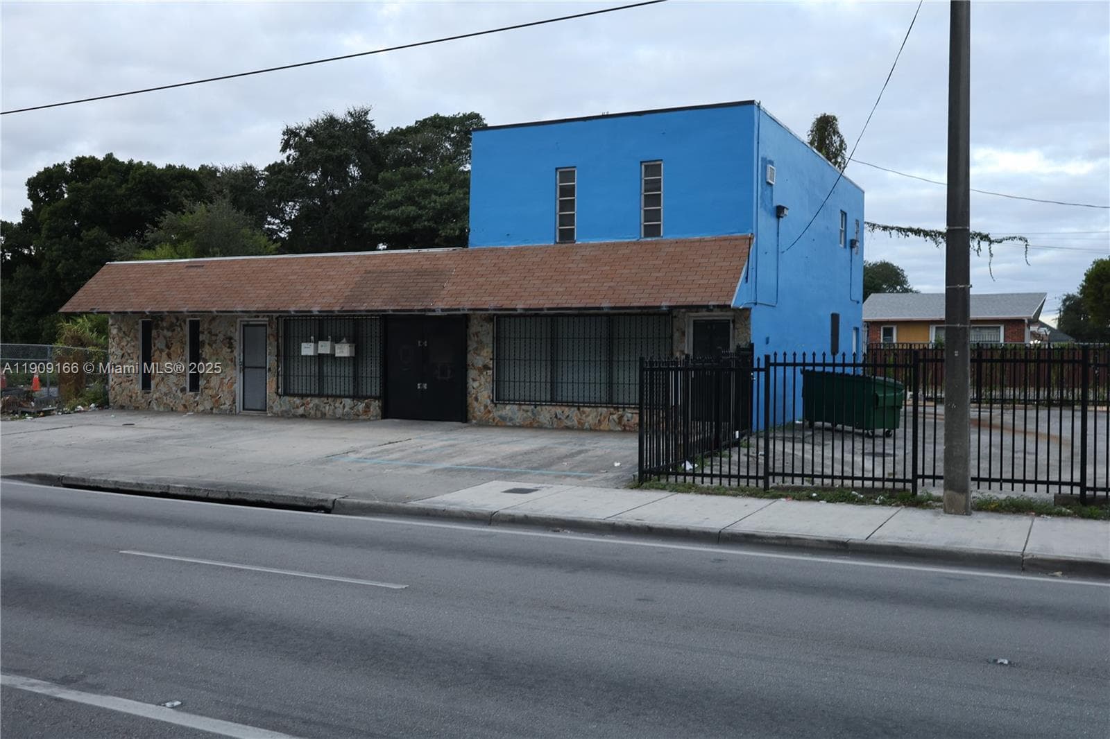 4634 NW 27th Ave, Miami FL 33142 — 19