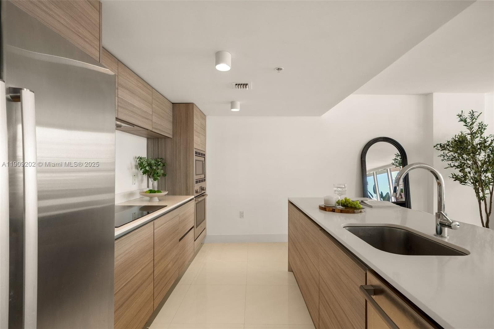 6620 Indian Creek Dr # 713, Miami Beach FL 33141 — 7