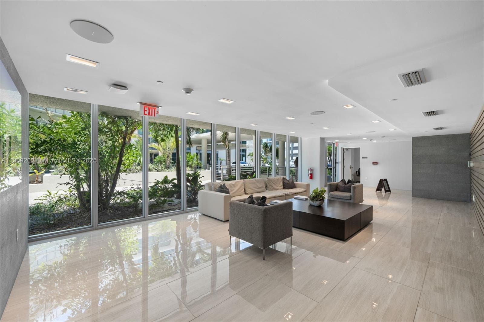 6620 Indian Creek Dr # 713, Miami Beach FL 33141 — 32