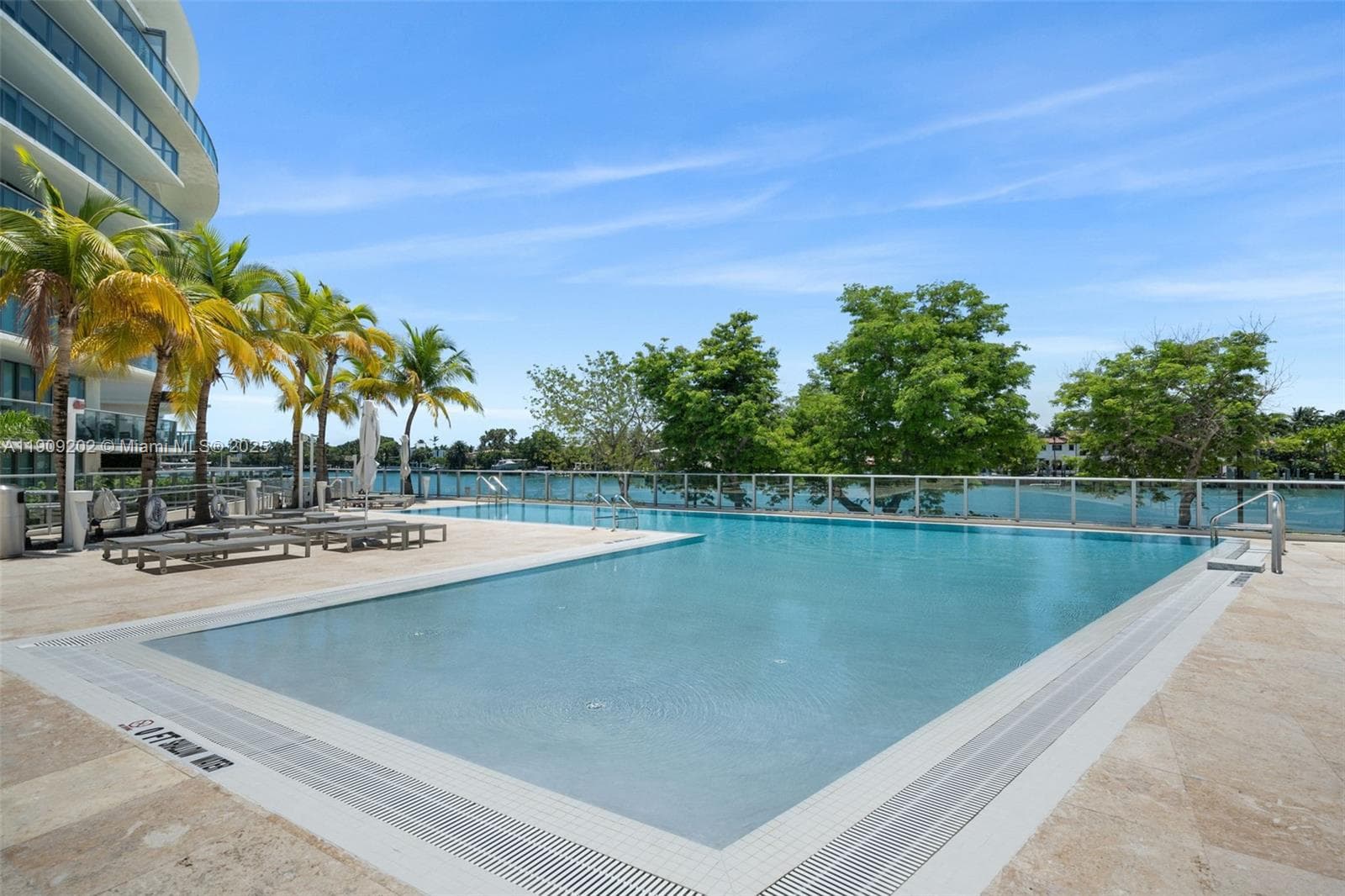 6620 Indian Creek Dr # 713, Miami Beach FL 33141 — 34
