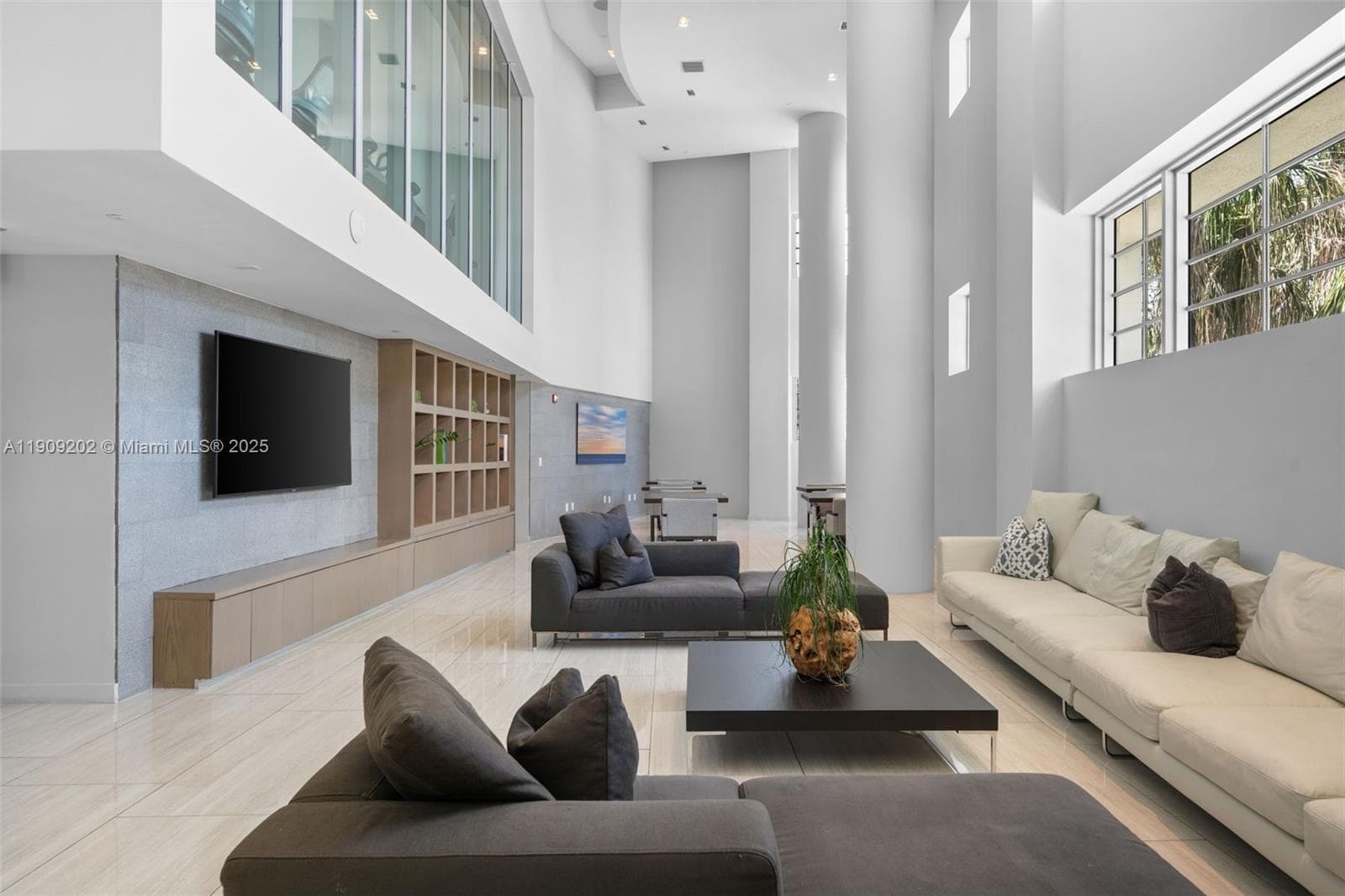6620 Indian Creek Dr # 713, Miami Beach FL 33141 — 38