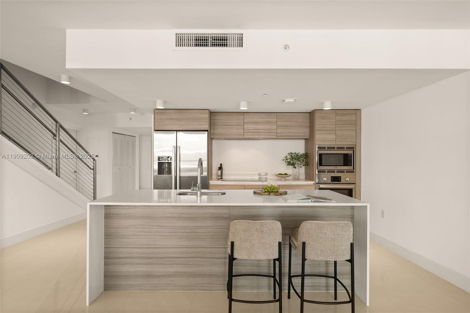6620 Indian Creek Dr # 713, Miami Beach FL 33141 — 8