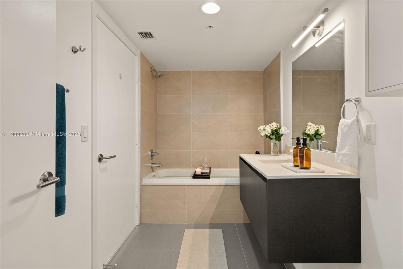 6620 Indian Creek Dr # 713, Miami Beach FL 33141 — 21